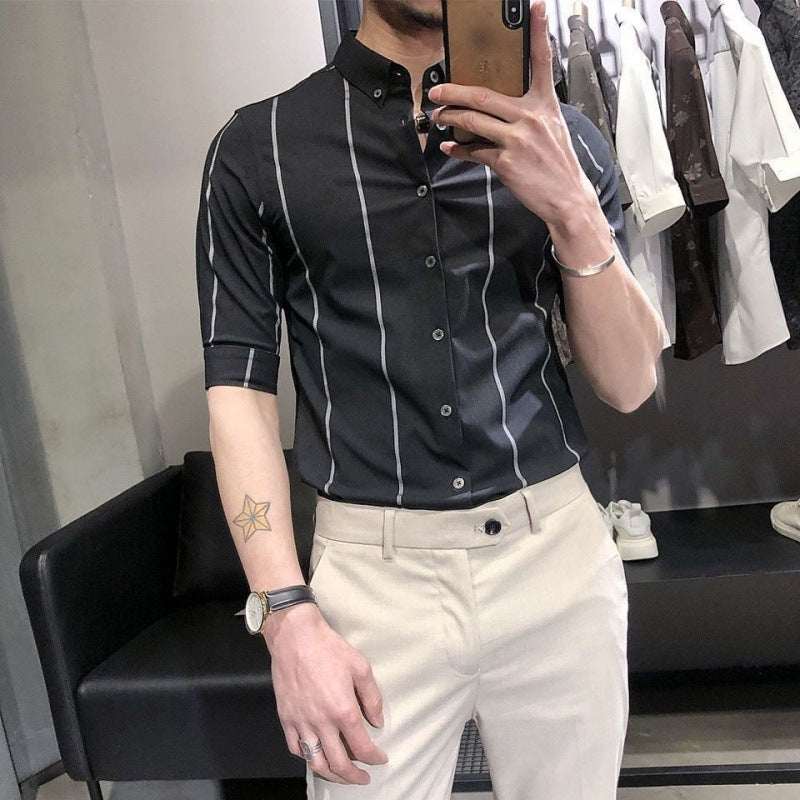 Men's slim-fit short-sleeved black shirt with white vertical stripes, British-inspired style